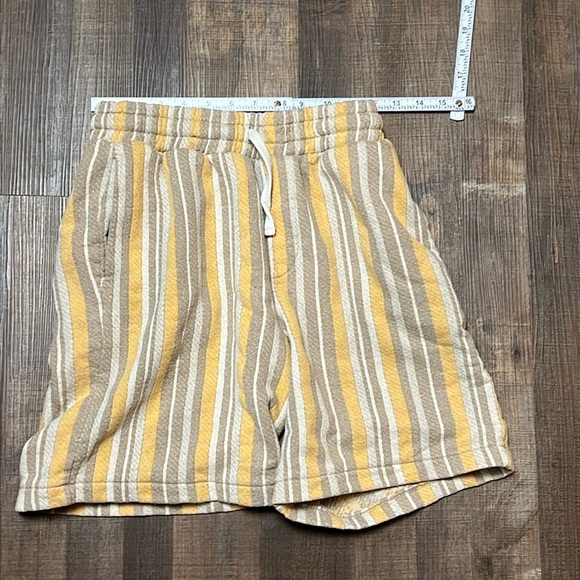 Zara Women’s Shorts Small pockets drawstring yellow gray stripe pull on elastic - Picture 1 of 9